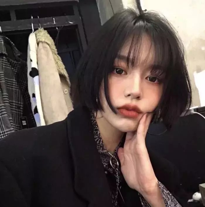 10号舱里的女人